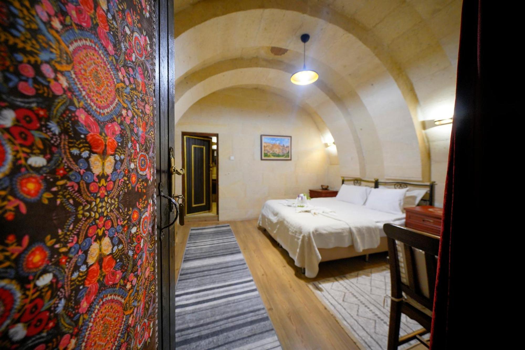 Antik Cave House Hotel Urgup Exterior photo