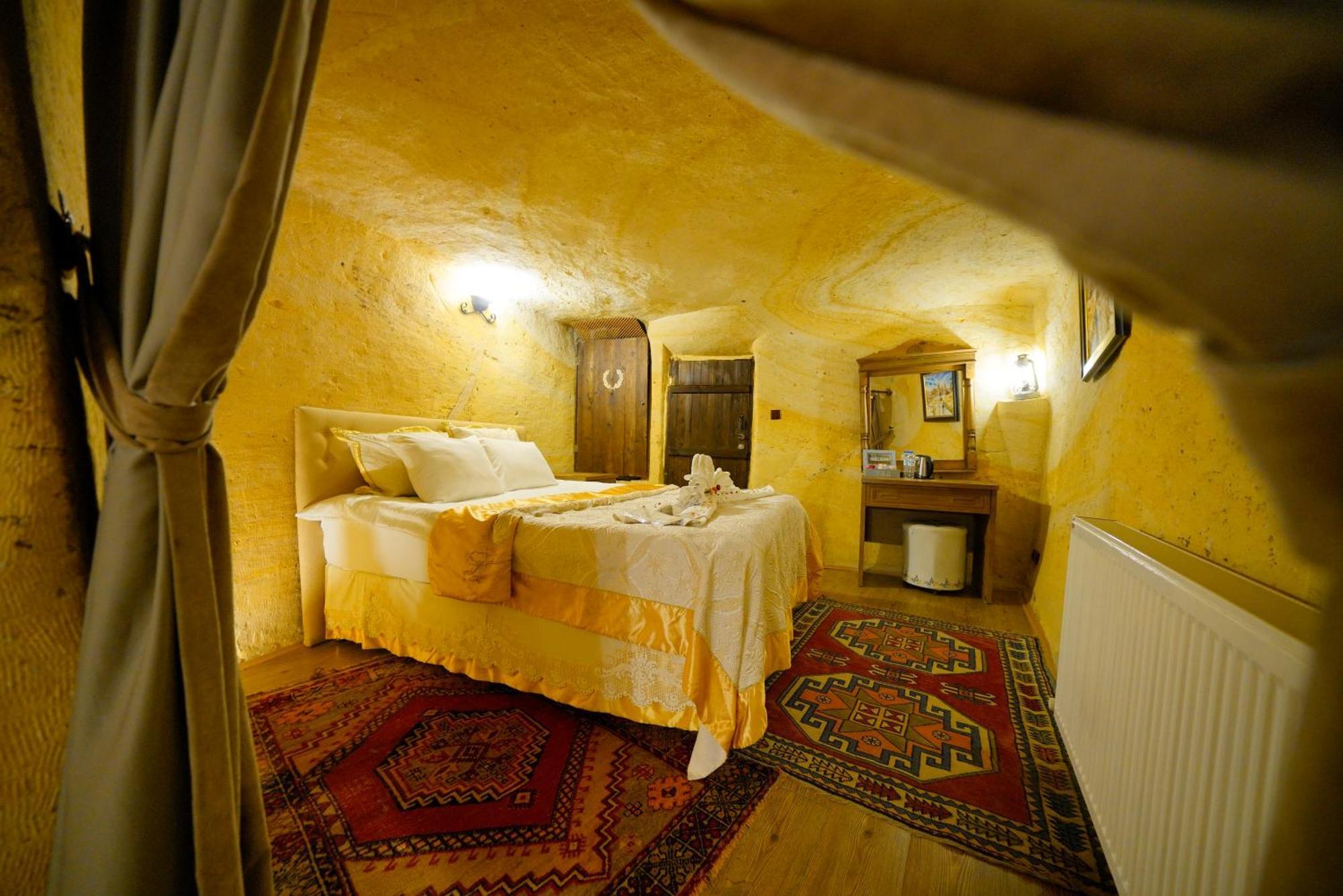 Antik Cave House Hotel Urgup Exterior photo
