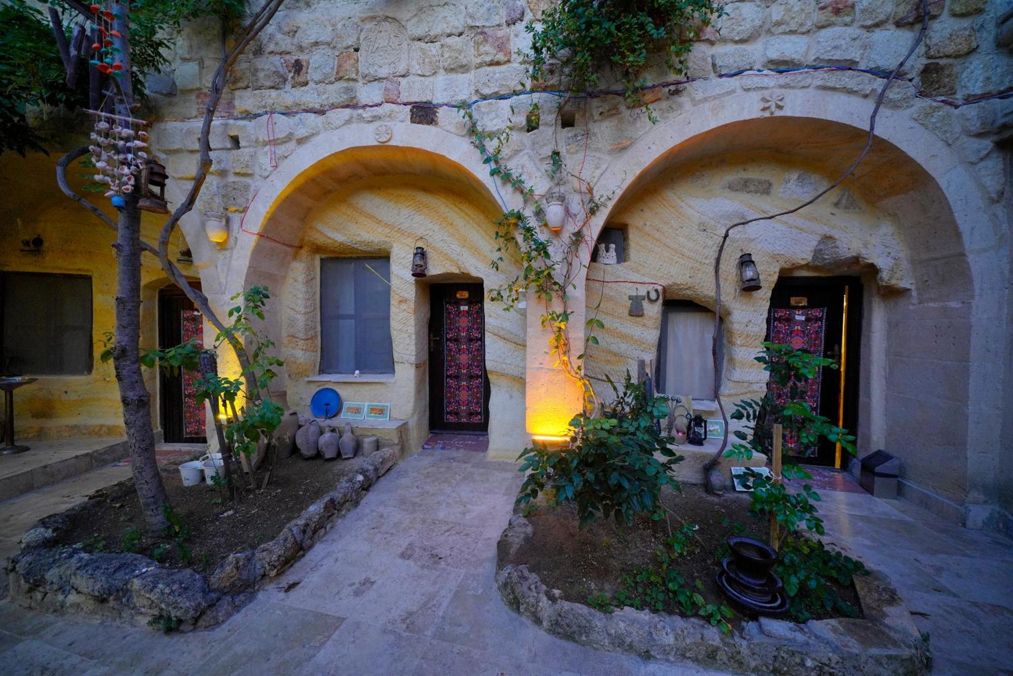 Antik Cave House Hotel Urgup Exterior photo