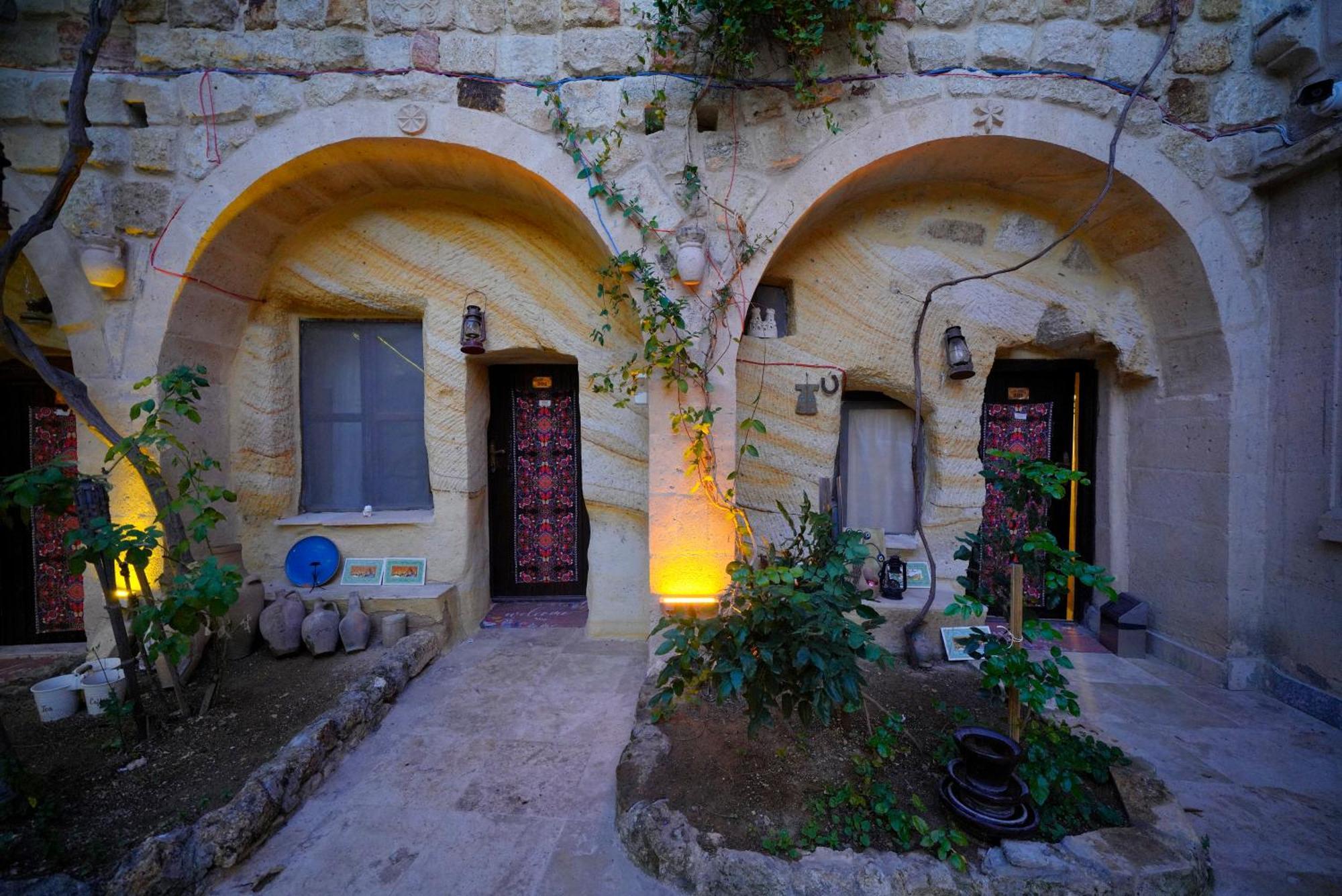 Antik Cave House Hotel Urgup Exterior photo