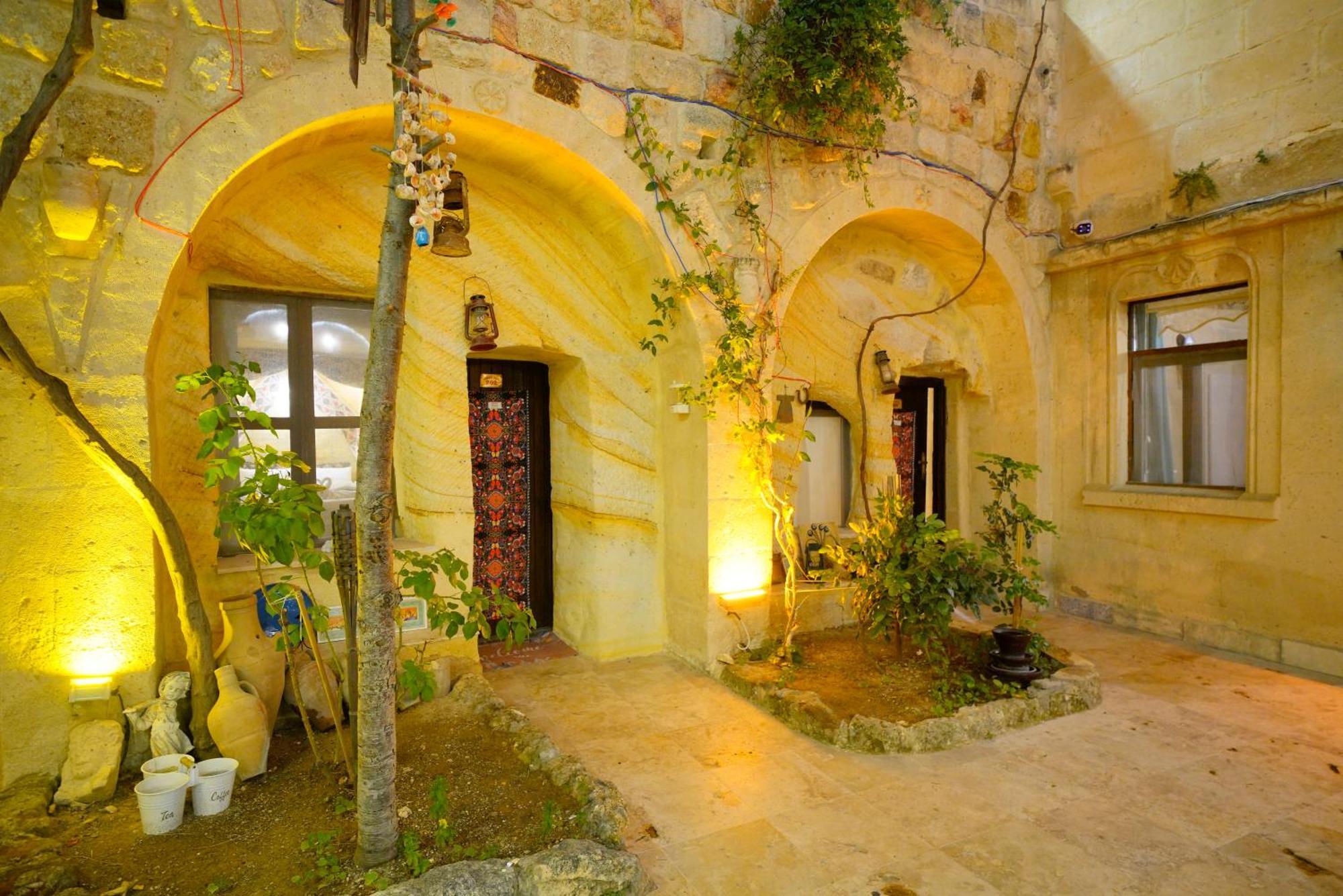 Antik Cave House Hotel Urgup Exterior photo