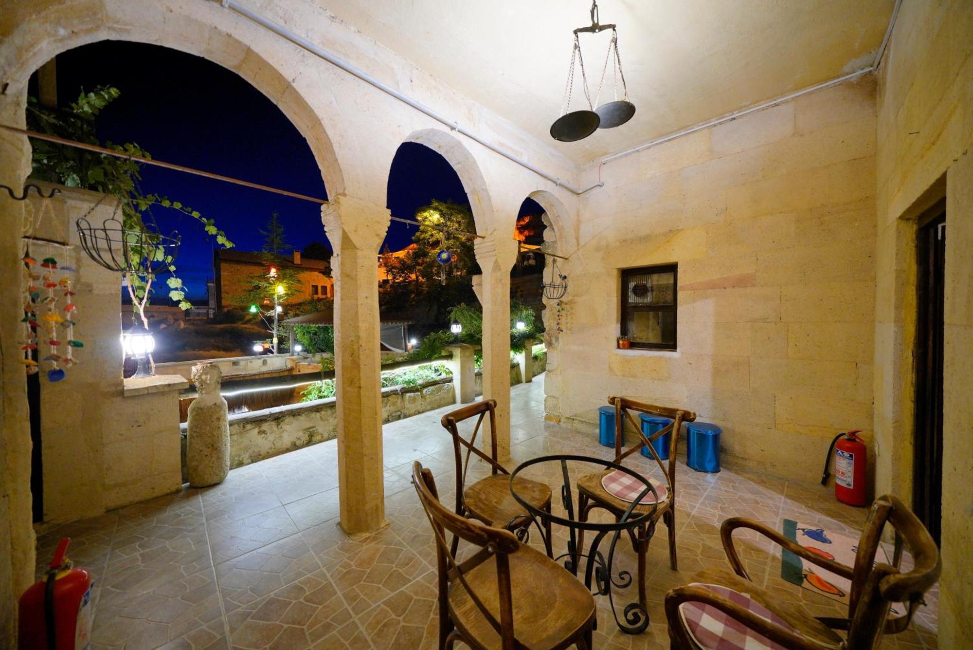 Antik Cave House Hotel Urgup Exterior photo